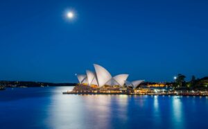 sydney opera house at twilight