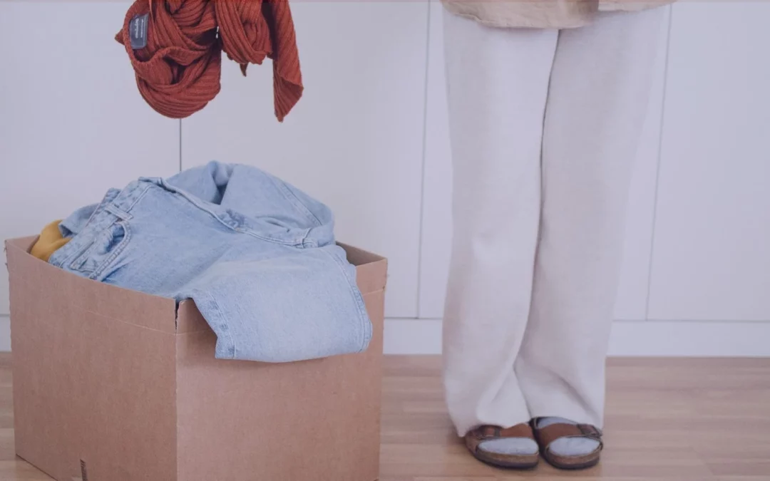Decluttering for Seniors: The 90-Day Rule to Simplify Life, One Box at a Time